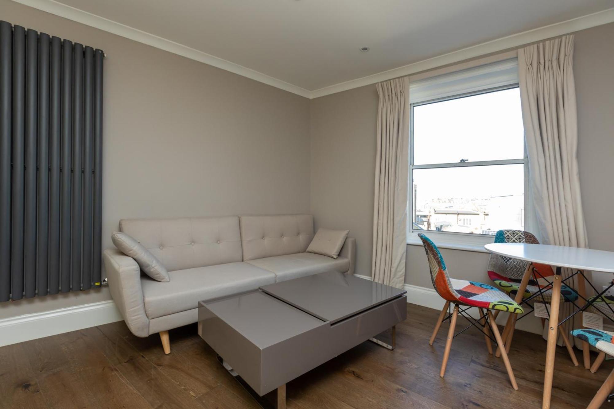 Spacious & Pristine 2Bd Flat - Balham Apartment ลอนดอน ภายนอก รูปภาพ