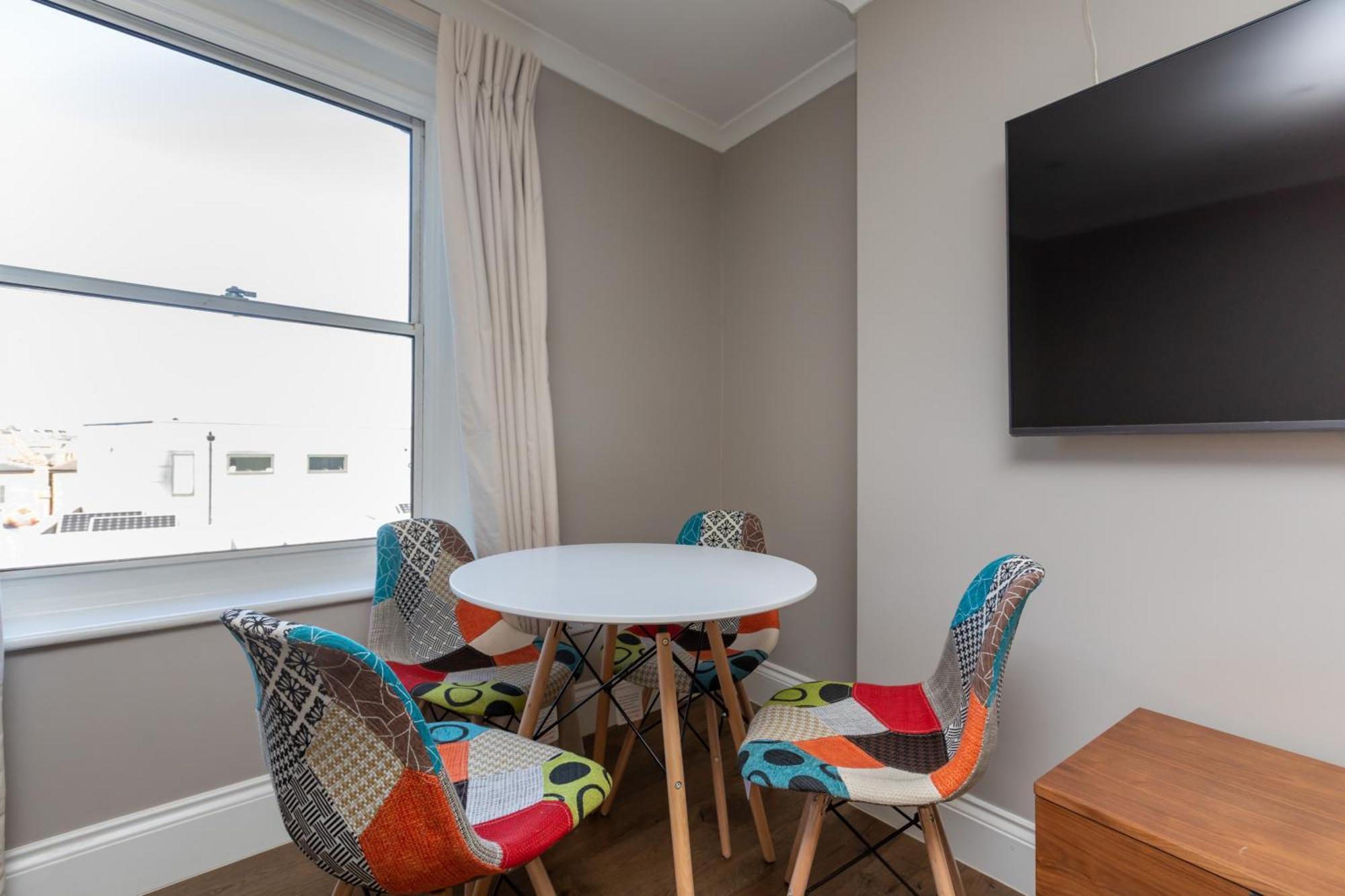 Spacious & Pristine 2Bd Flat - Balham Apartment ลอนดอน ภายนอก รูปภาพ