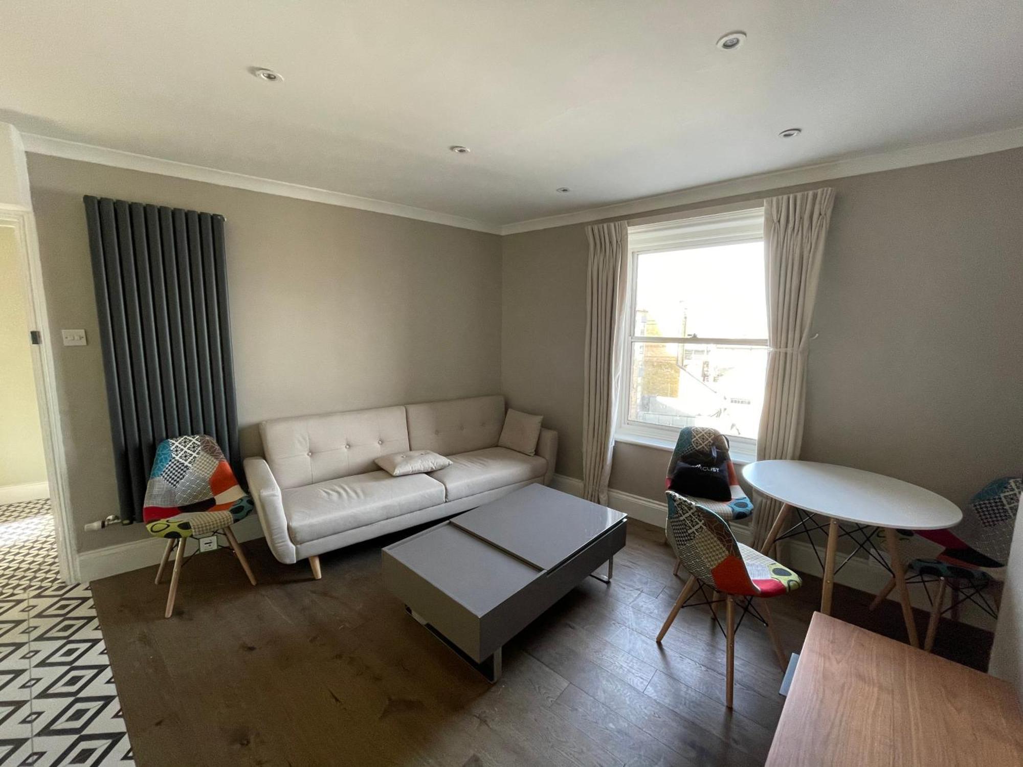 Spacious & Pristine 2Bd Flat - Balham Apartment ลอนดอน ภายนอก รูปภาพ